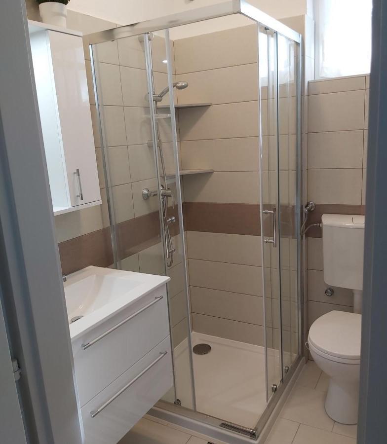 Apartmanhaz Horvath Balatonboglar Exterior photo